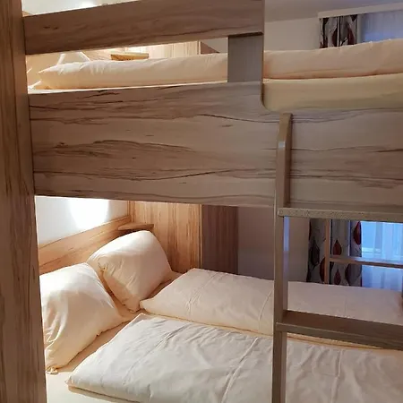 Ski-hans Aparthotel 3*