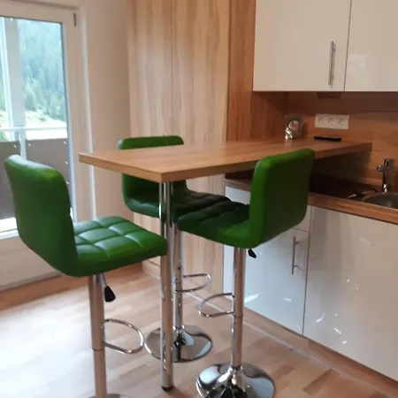 Lägenhetshotell Ski-hans 3*