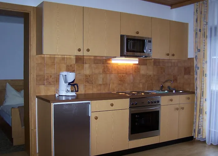 Ski-hans Apartmanhotel 3*